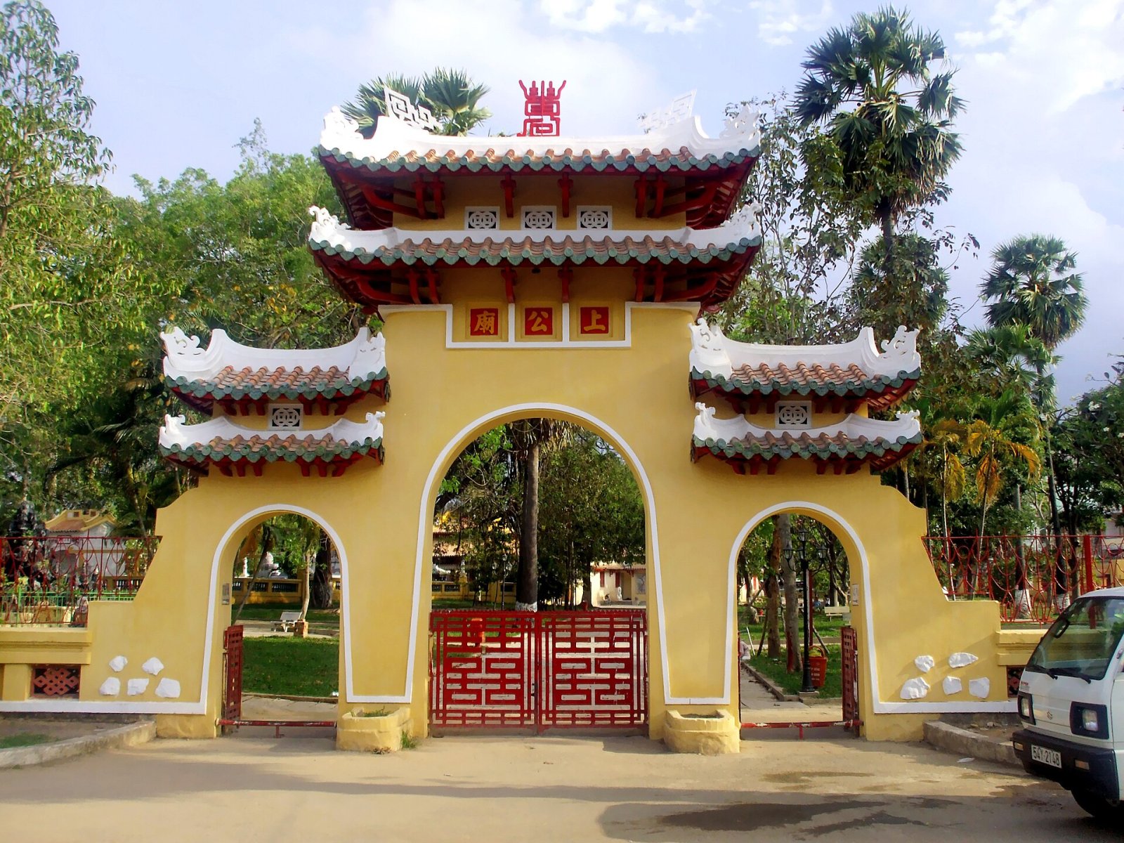 Descubre el Lăng Lê Văn Duyệt: Historia y Cultura de Vietnam - Gia Định | Secret World Trip Planner