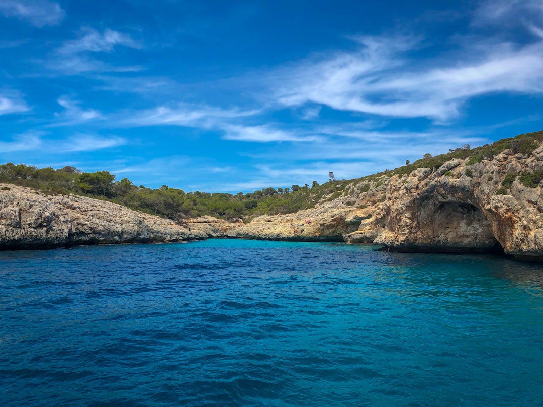 Les fascinantes Grottes du Drach : un voyage souterrain - 07680 Porto Cristo | Secret World Trip Planner