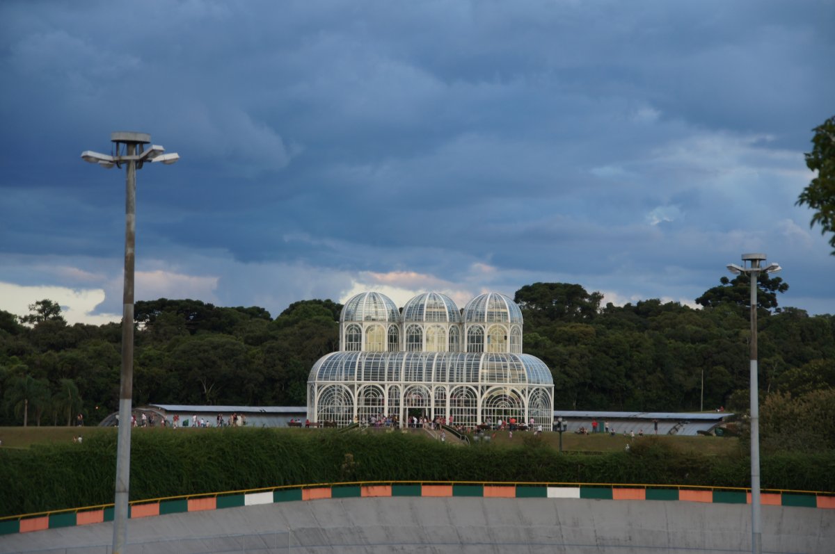 Explorando o Jardim Botânico de Curitiba: Um Paraíso Verde - Curitiba - PR | Secret World Trip Planner