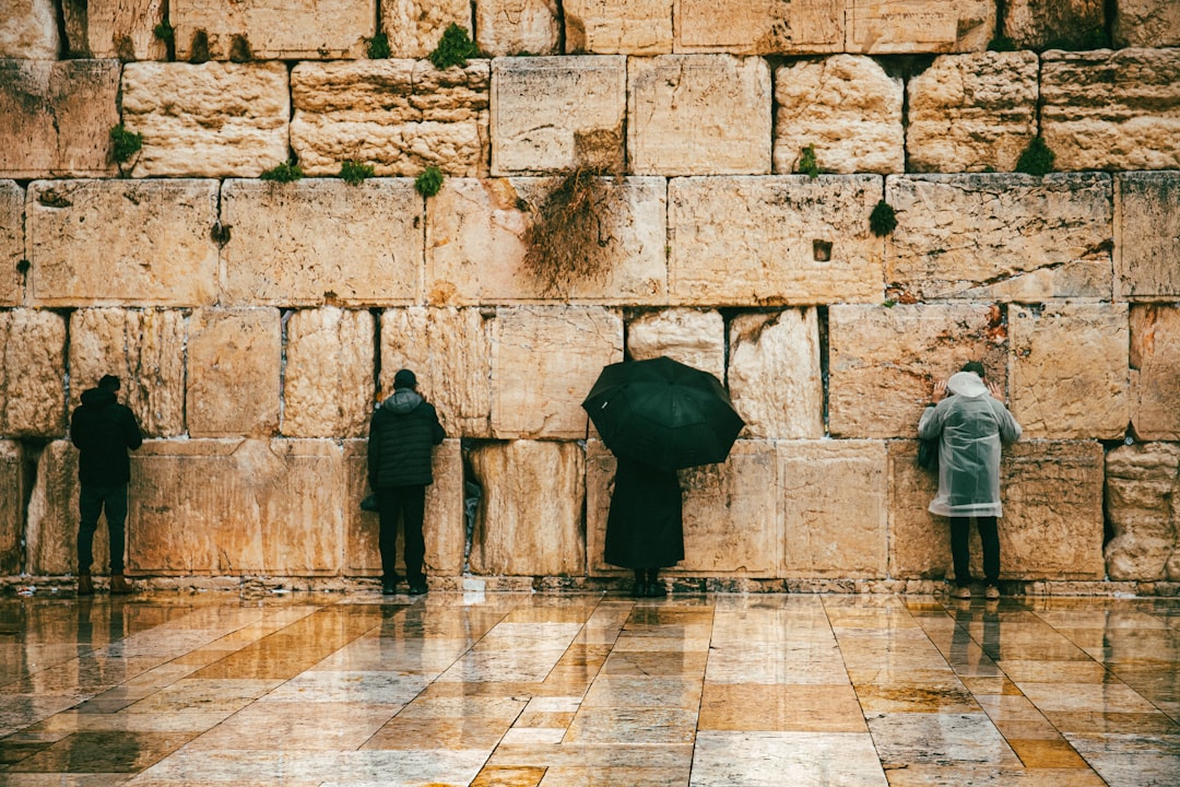Il Muro Occidentale: Sacralità e Storia a Gerusalemme - The Western Wall | Secret World Trip Planner