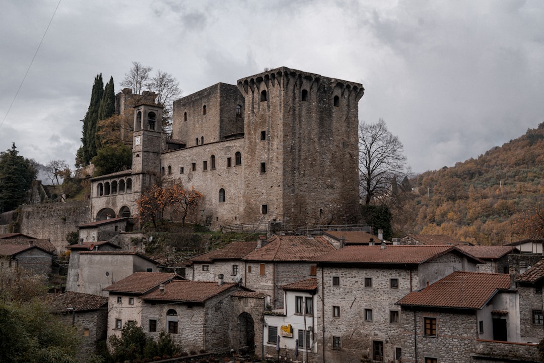 Castello di Sammezzano: Um Tesouro Escondido na Toscana - 6 | Secret World Trip Planner