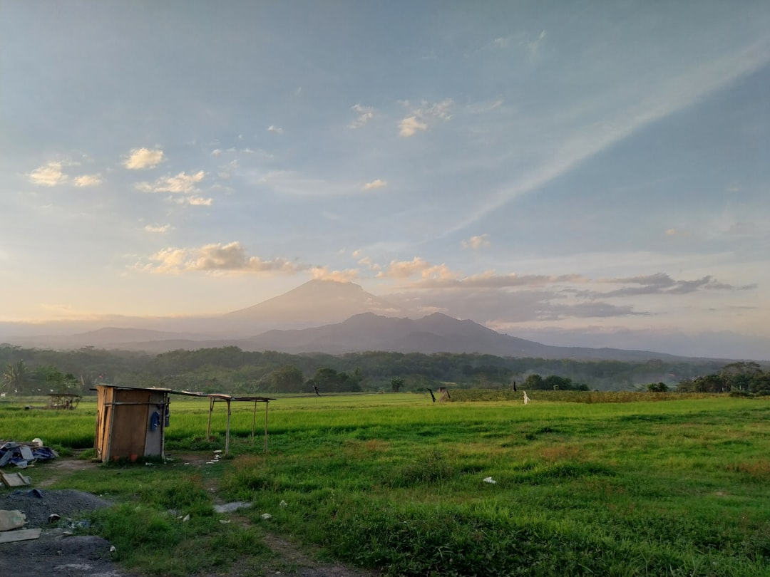 Couchers de soleil époustouflants à Sunrise Land Lombok - East Lombok Regency | Secret World Trip Planner