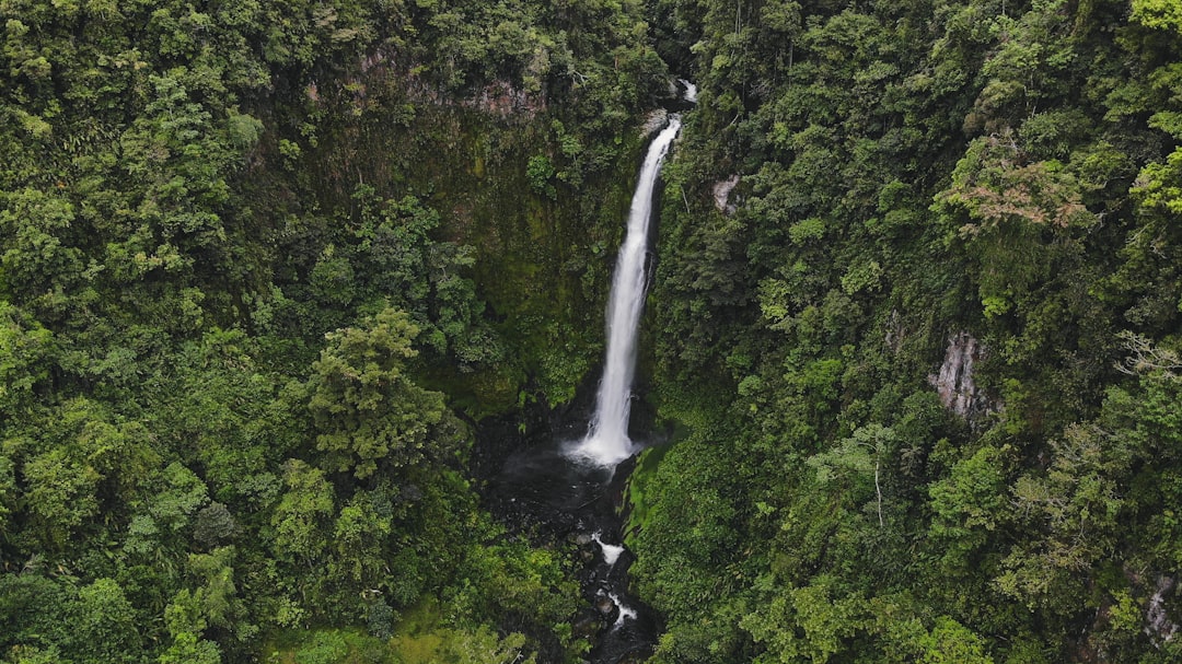 Turrialba: Der aktive Vulkan in Costa Rica - Provincia di Cartago | Secret World Trip Planner