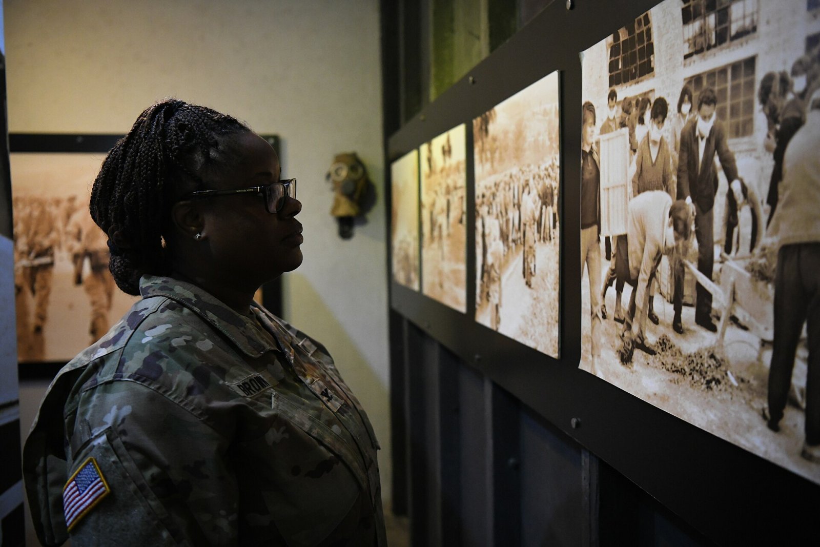 Visitez le Musée des Forces Armées de Tirana : un voyage dans l'histoire - Tiranë | Secret World Trip Planner