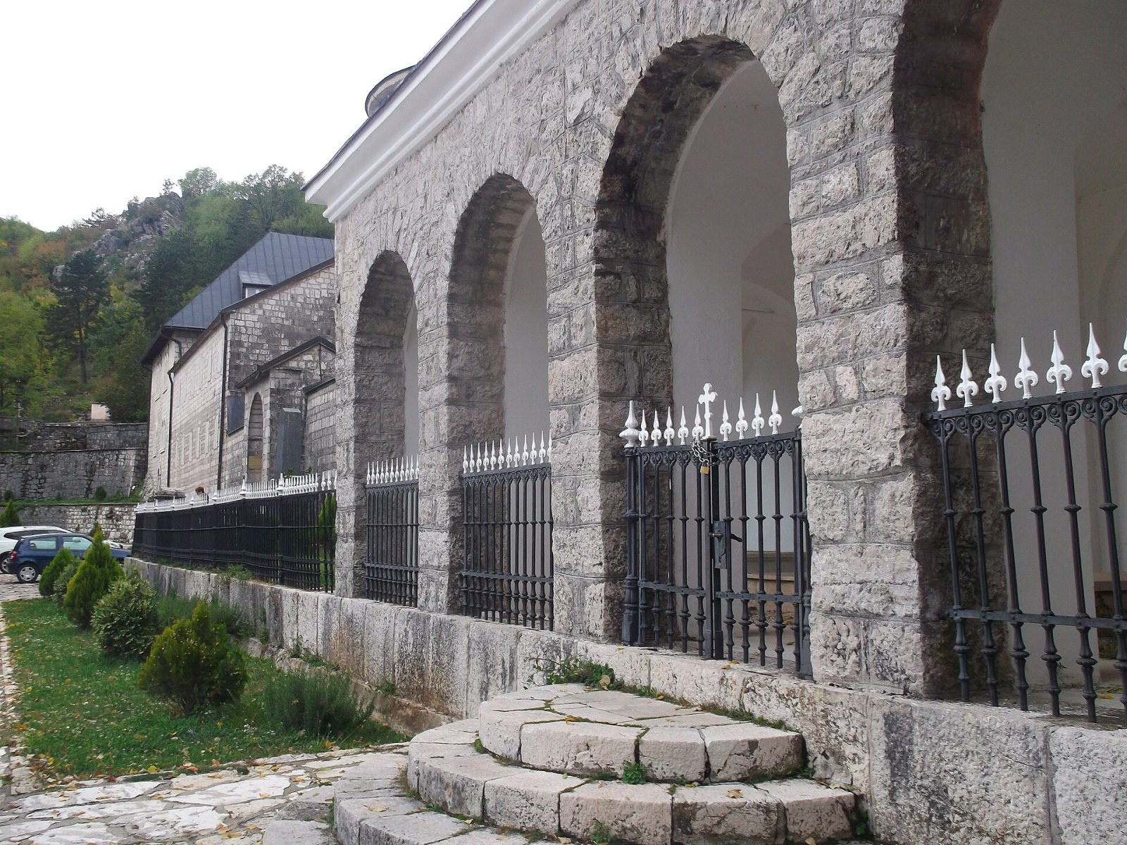 Cetinje Monastery: un gioiello culturale del Montenegro - Cetinje | Secret World Trip Planner