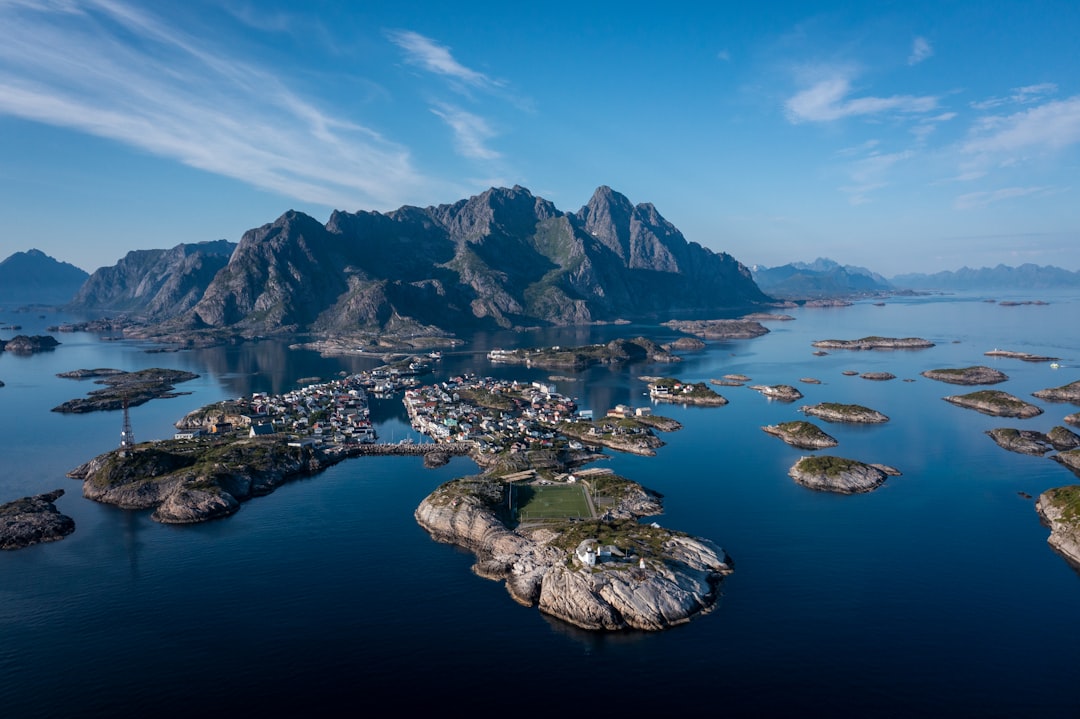 Henningsvær: Aurora and Wild Nature in Lofoten - Henningsvaer | Secret World Trip Planner