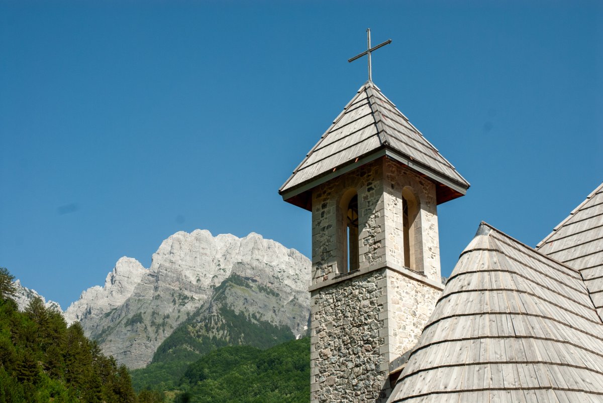 Theth, Albania: natura selvaggia nelle Alpi Albanesi - Rruga Nikgjonaj | Secret World Trip Planner