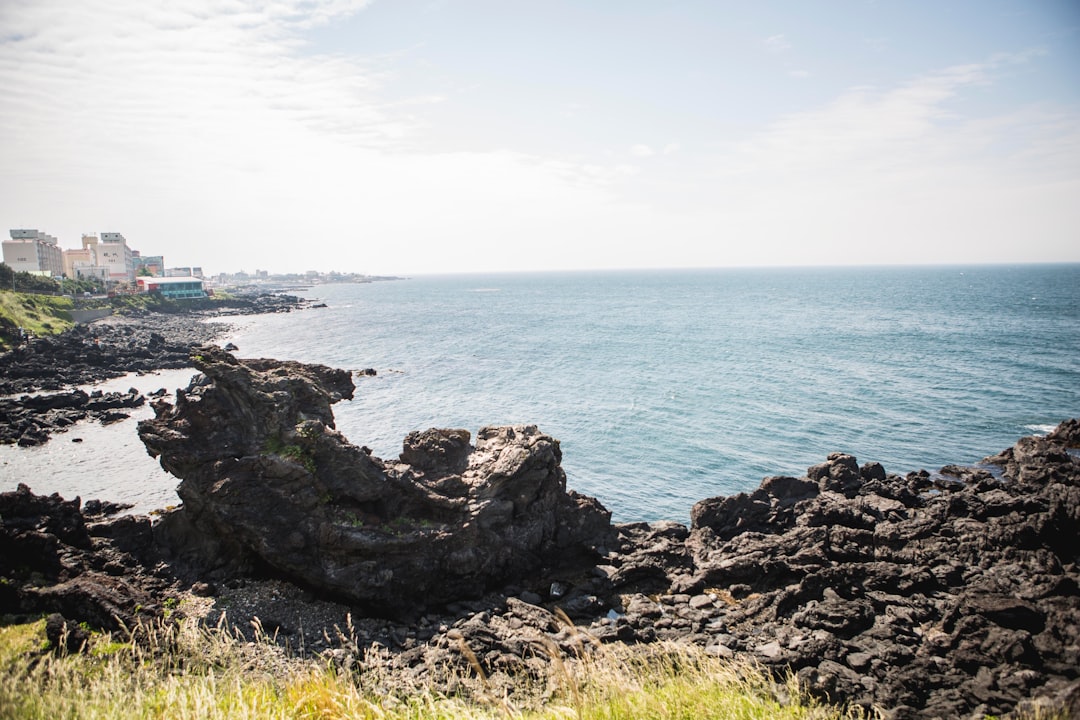 Manjanggul: explorando el tubo de lava de Jeju - Cheju | Secret World Trip Planner