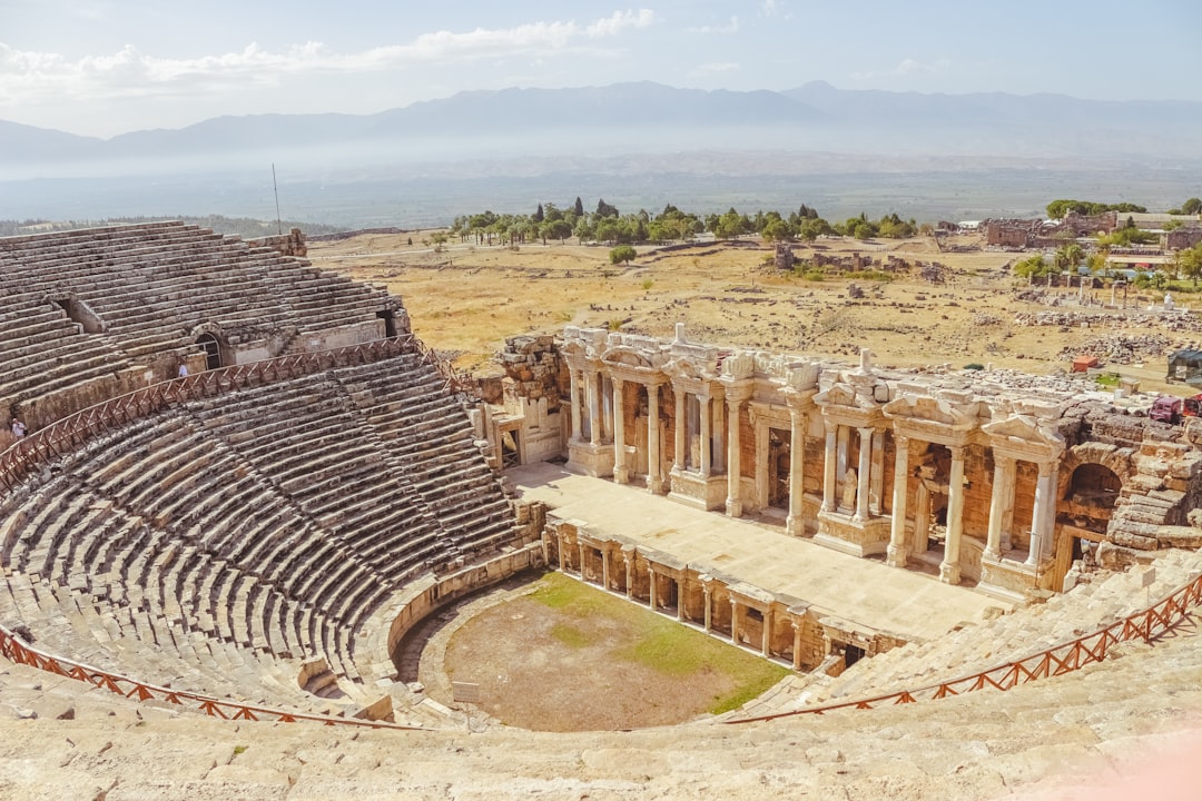 Anfiteatro di El Jem: il Colosseo della Tunisia - Route Mahdia | Secret World Trip Planner