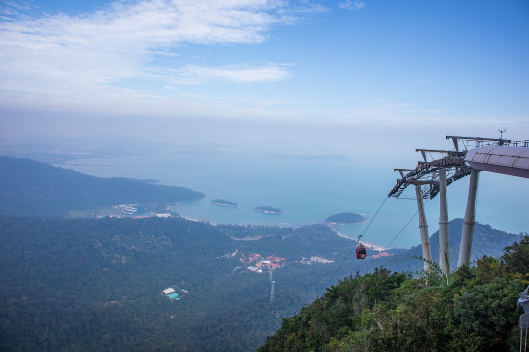 Langkawi Sky Bridge : le pont courbé à 700 mètres - 07000 Langkawi | Secret World Trip Planner