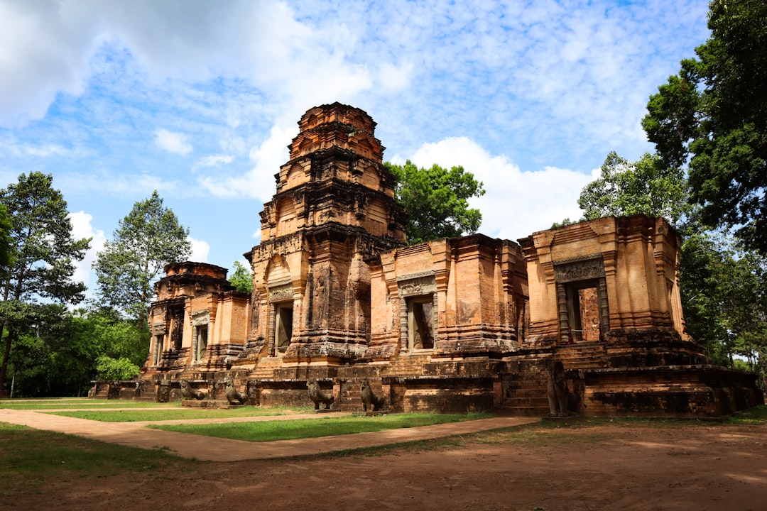 プレアコー：ロルーの最古のクメール寺院 - Angkor Archaeological Park | Secret World Trip Planner