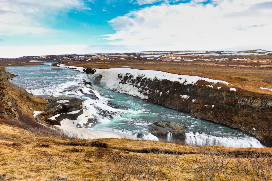Gullfoss: La Cascada Dorada de Islandia - 8VGH+RFR | Secret World Trip Planner