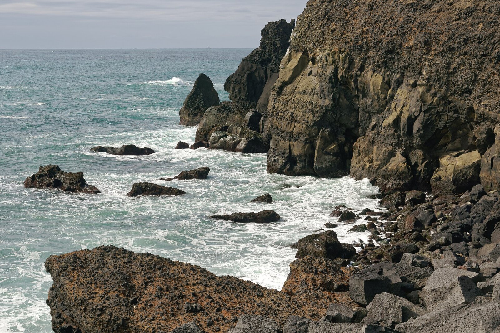 Entdecke Reykjanestá: der rauchende Punkt Islands | Secret World Trip Planner