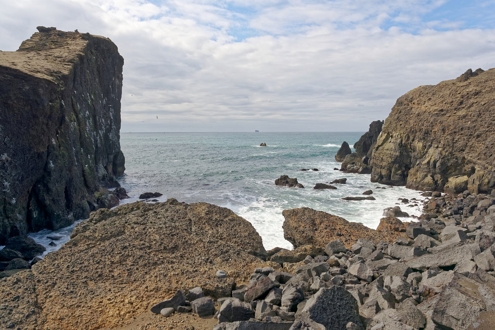 Descubra Reykjanestá: o ponto fumante da Islândia | Secret World Trip Planner
