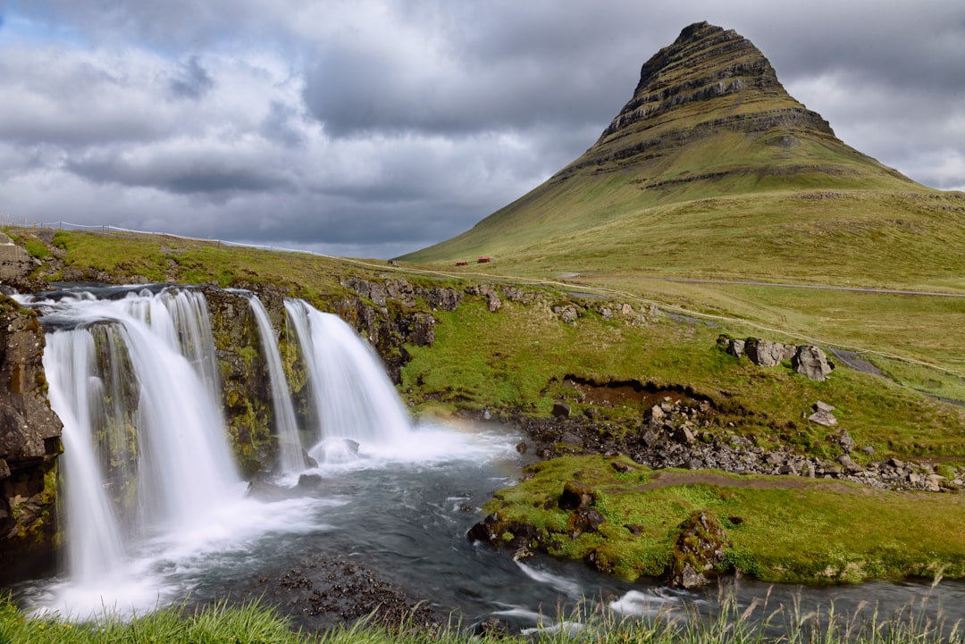 Descubra Grundarfjörður: uma joia da Islândia ocidental - WQG2+GC | Secret World Trip Planner