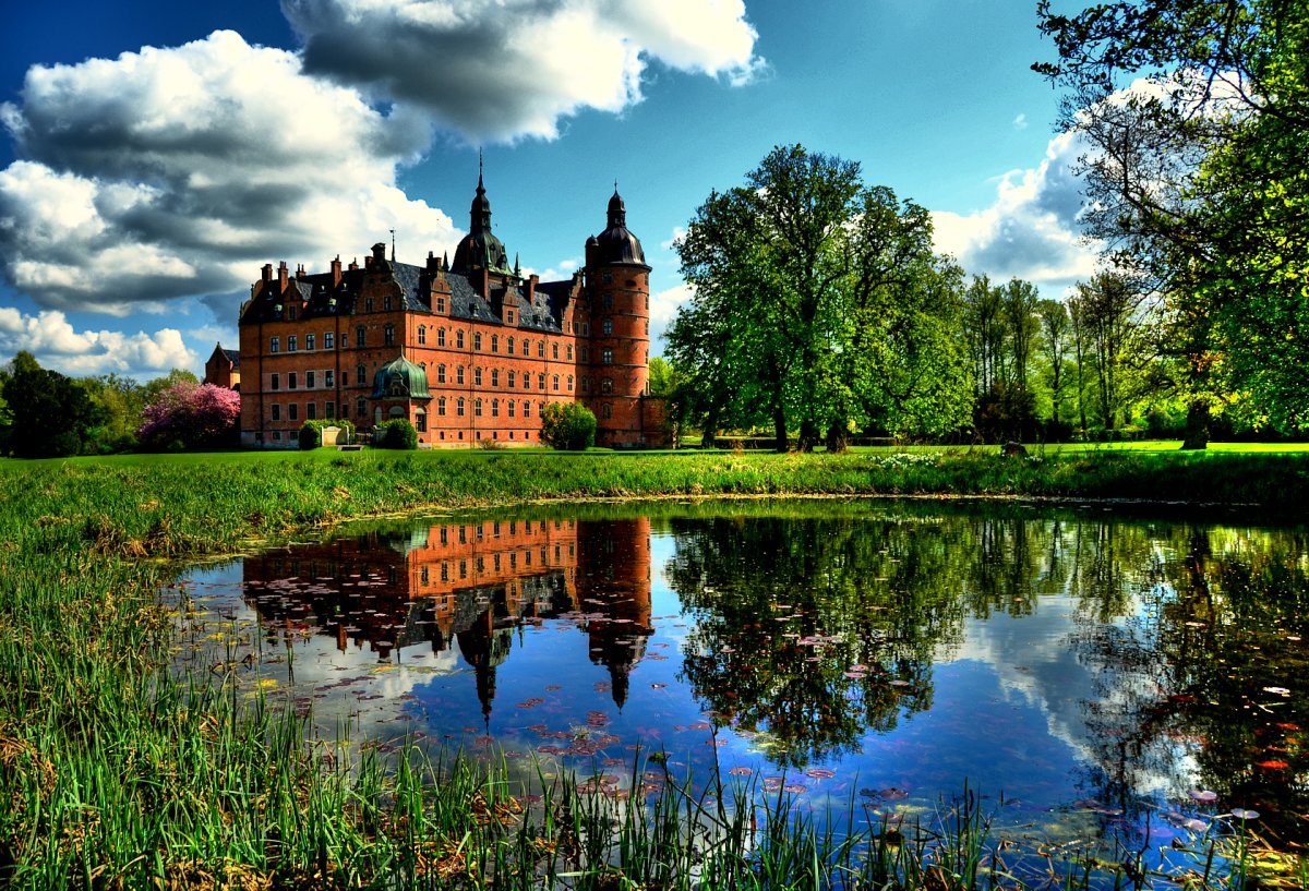 Vallø Slot: el castillo renacentista danés - Slotsgade 4 | Secret World Trip Planner