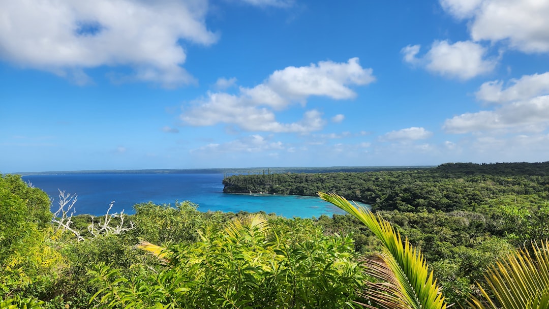 Lifou: l'isola corallina delle acque cristalline - Lifou | Secret World Trip Planner