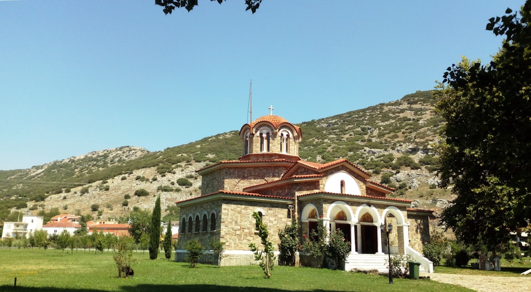 Estate Argyros: Assyrtiko e Vulcão em Santorini - Episkopi Gonias 847 00 | Secret World Trip Planner