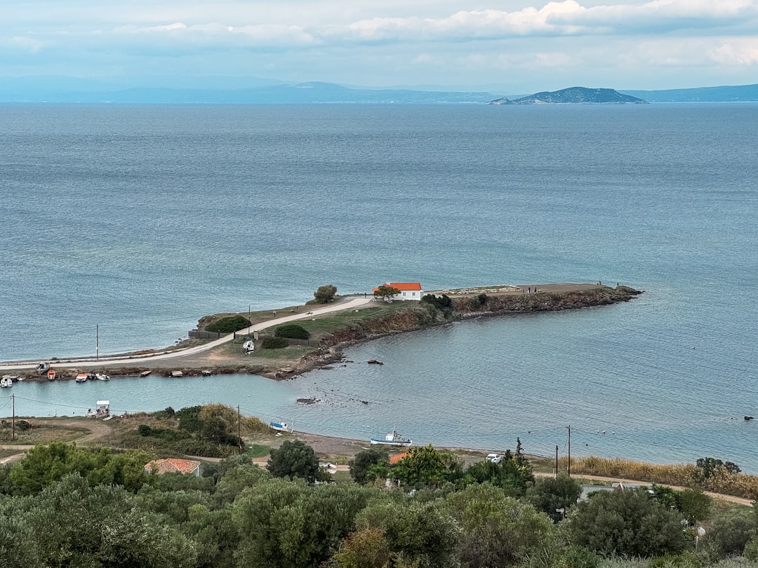 Estate Argyros: Assyrtiko e Vulcão em Santorini - Episkopi Gonias 847 00 | Secret World Trip Planner