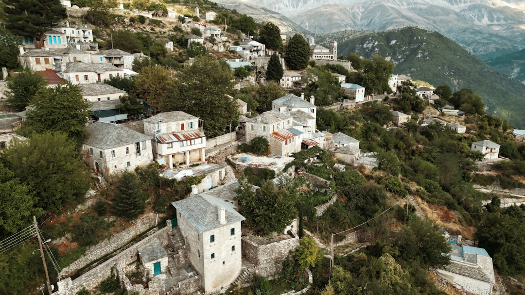 エステート・アルギロス：サントリーニの火山とアシリティコ - Episkopi Gonias 847 00 | Secret World Trip Planner
