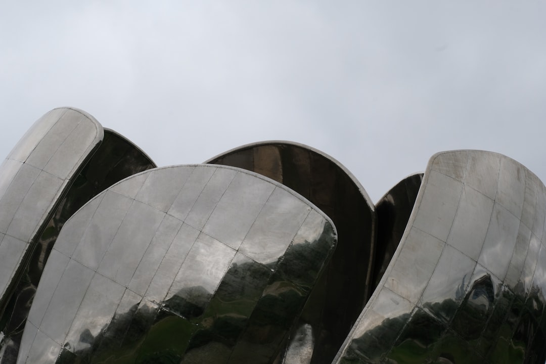 Floralis Genérica: el flor de acero de Buenos Aires - Av. Pres. Figueroa Alcorta 2301 | Secret World Trip Planner
