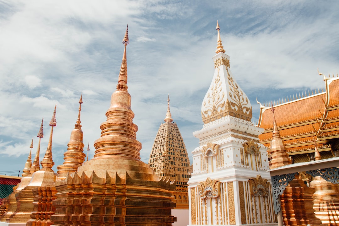 Scoprire Chedi: Un Viaggio nella Cultura Thailandese - Mueang Prachinburi District | Secret World Trip Planner