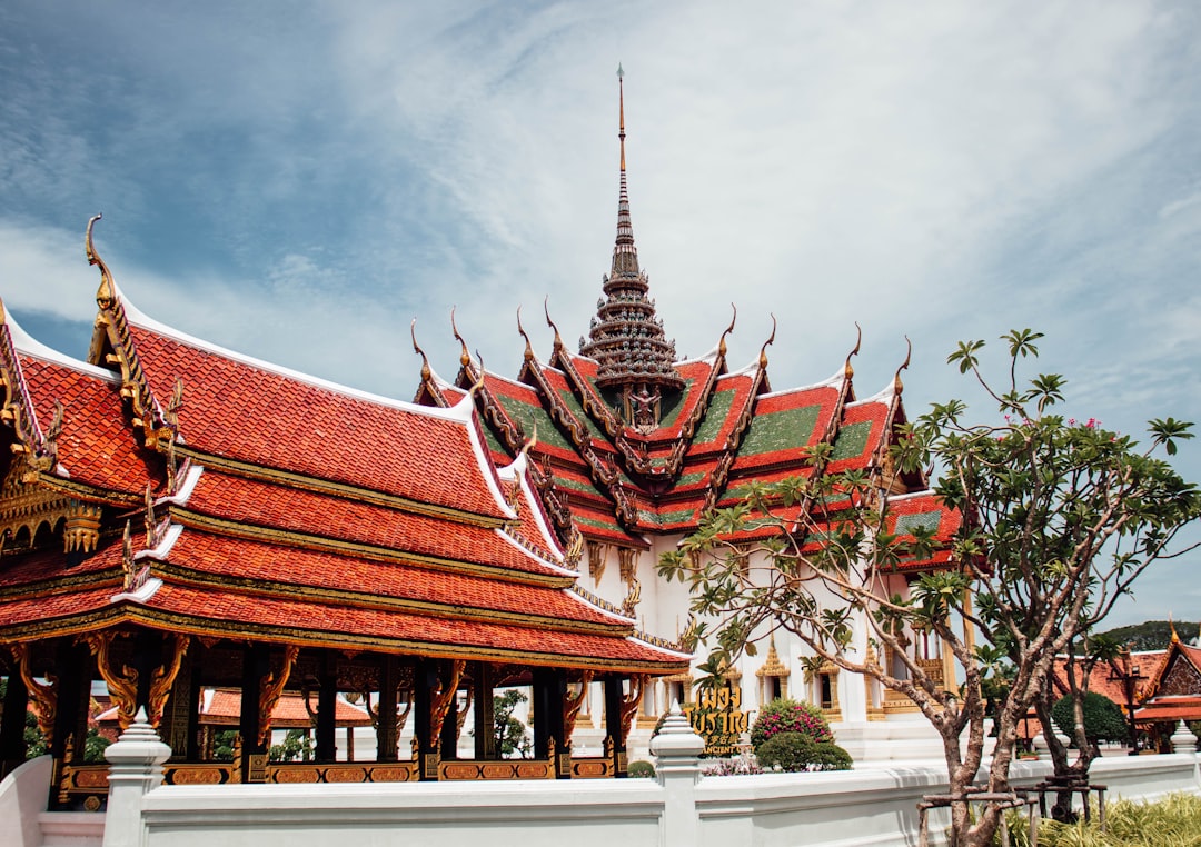 체디 발견하기: 태국 문화 여행 - Mueang Prachinburi District | Secret World Trip Planner