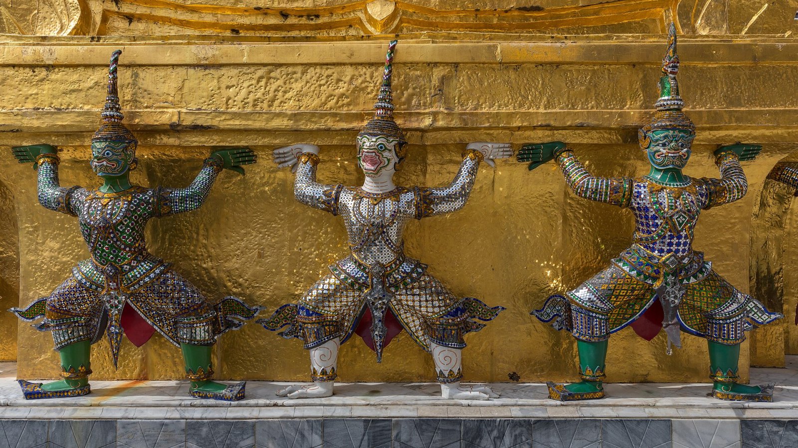 チェディを発見する：タイ文化の旅 - Mueang Prachinburi District | Secret World Trip Planner
