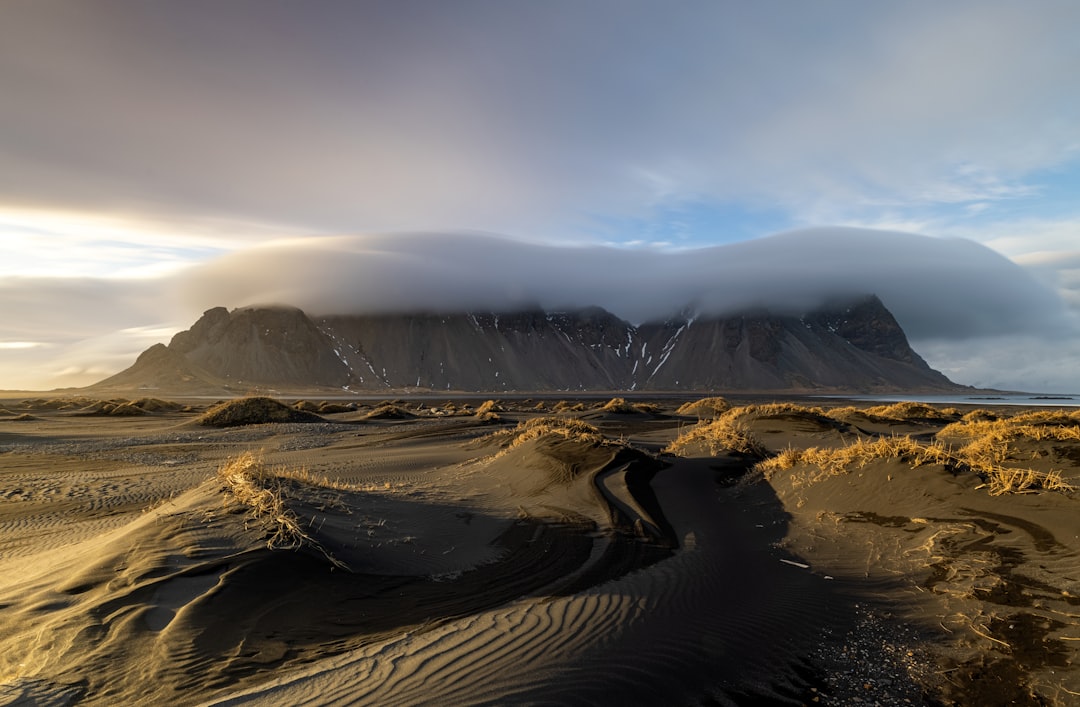 Vestrahorn: Ein Naturjuwel in Island | Secret World Trip Planner