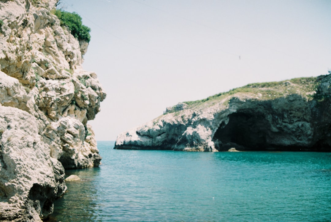 Grotta von Clamouse: Weiße Kristalle im Hérault - D4 | Secret World Trip Planner
