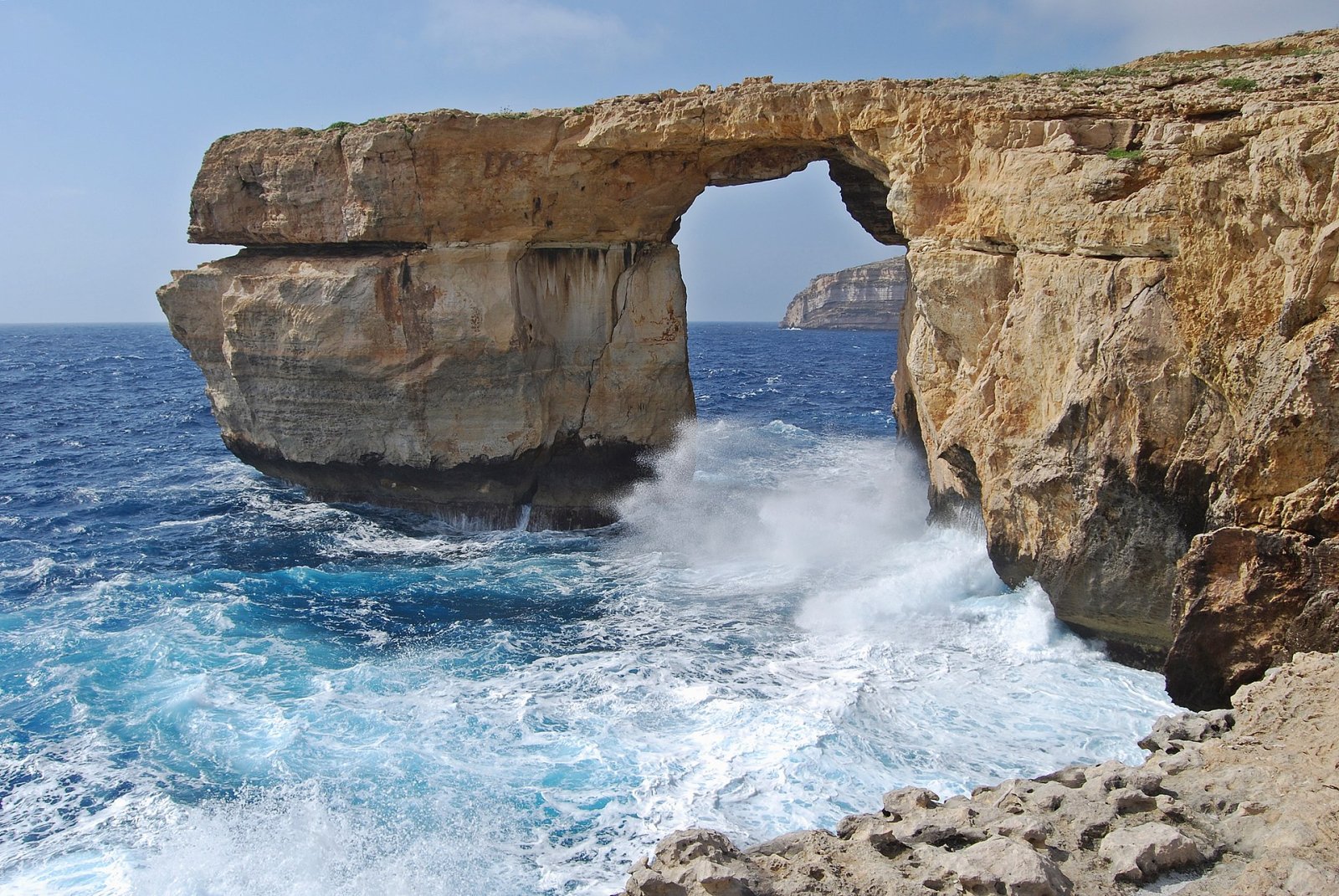Descubre It-Tieqa: la encantadora cueva de Malta - 36H7+J55 | Secret World Trip Planner