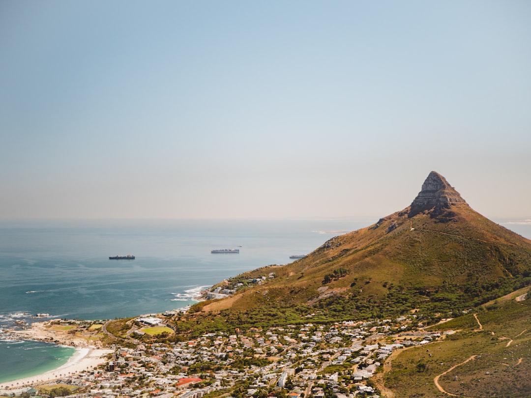Entdecke das Toposcope in Südafrika: ein einzigartiges Erlebnis - Robert Sobukwe | Secret World Trip Planner