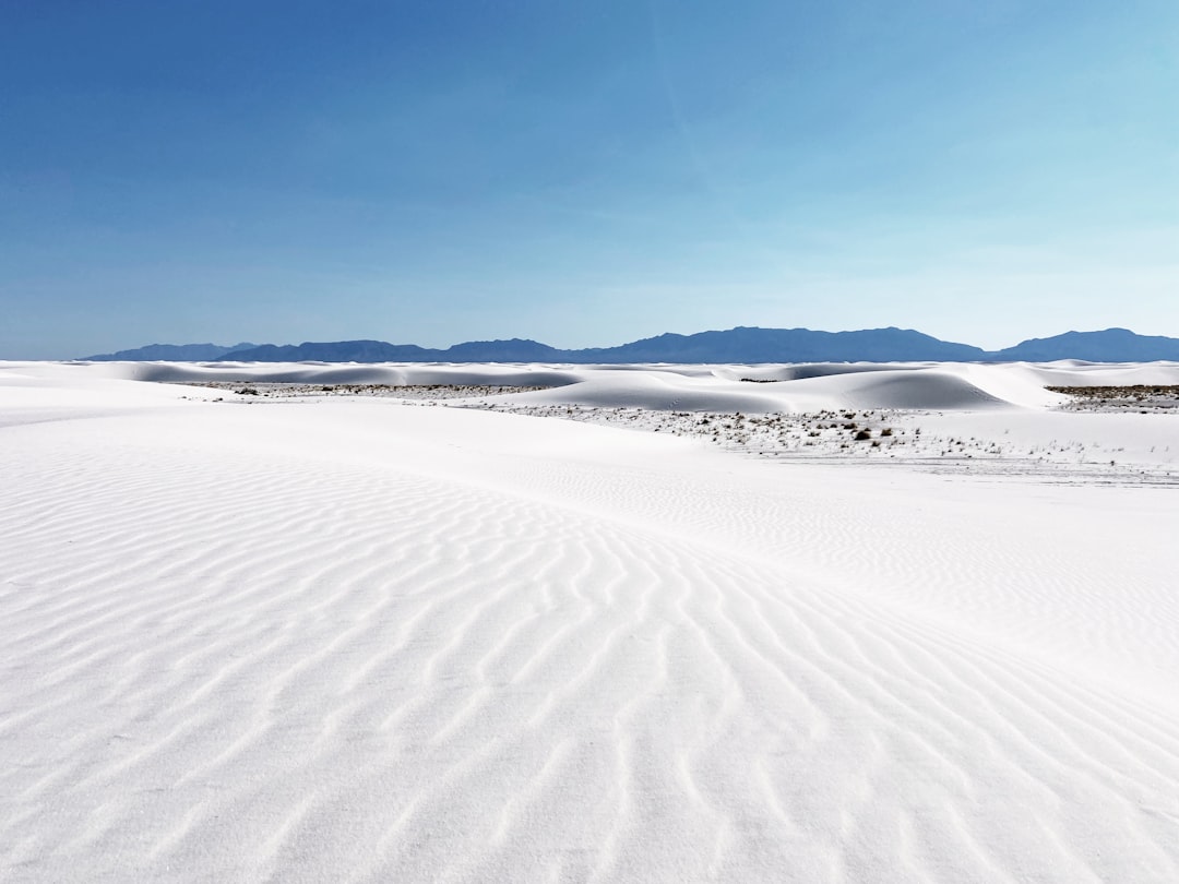 White Desert: sentieri tra le rocce bianche di Farafra — Al Wadi Al Gadid Desert