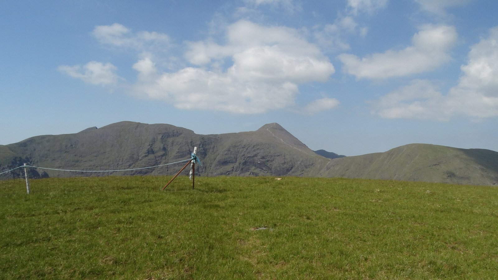 Descubra Broaghnabinnia: uma joia natural na Irlanda - Killarney Road | Secret World Trip Planner