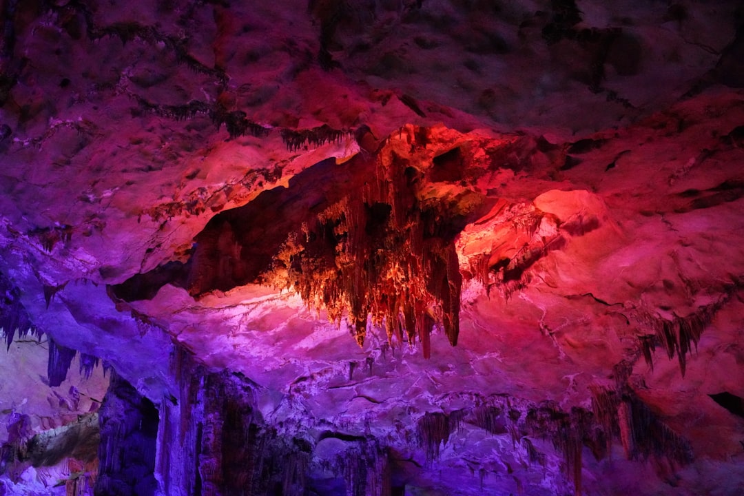 Grotta di Prometeo in Georgia: meraviglia sotterranea - 9JG2+P6R | Secret World Trip Planner