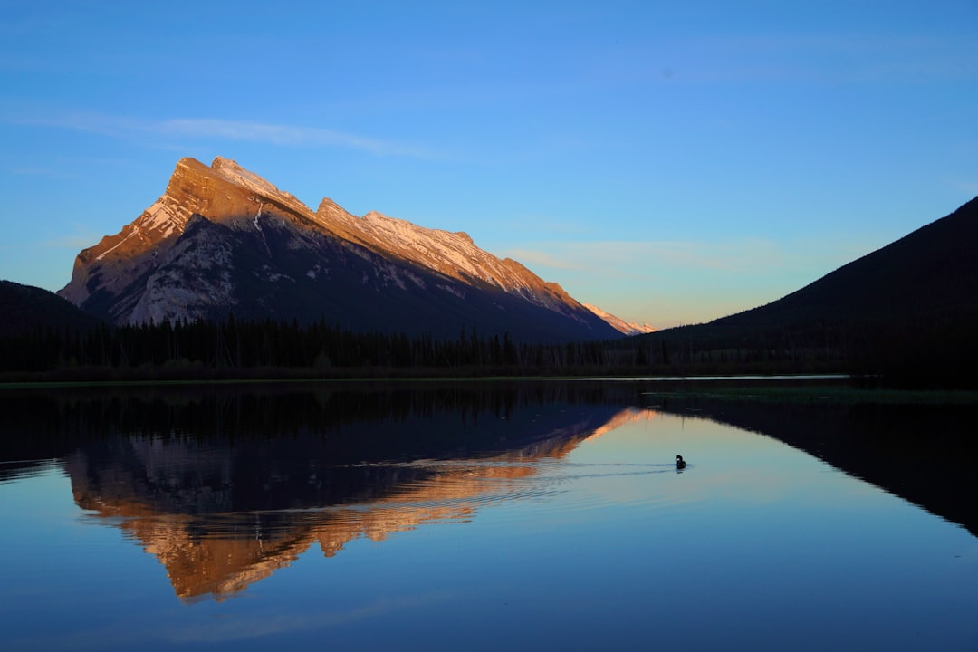 Lagos Vermilion: espejos de agua en las Rockies - Banff | Secret World Trip Planner