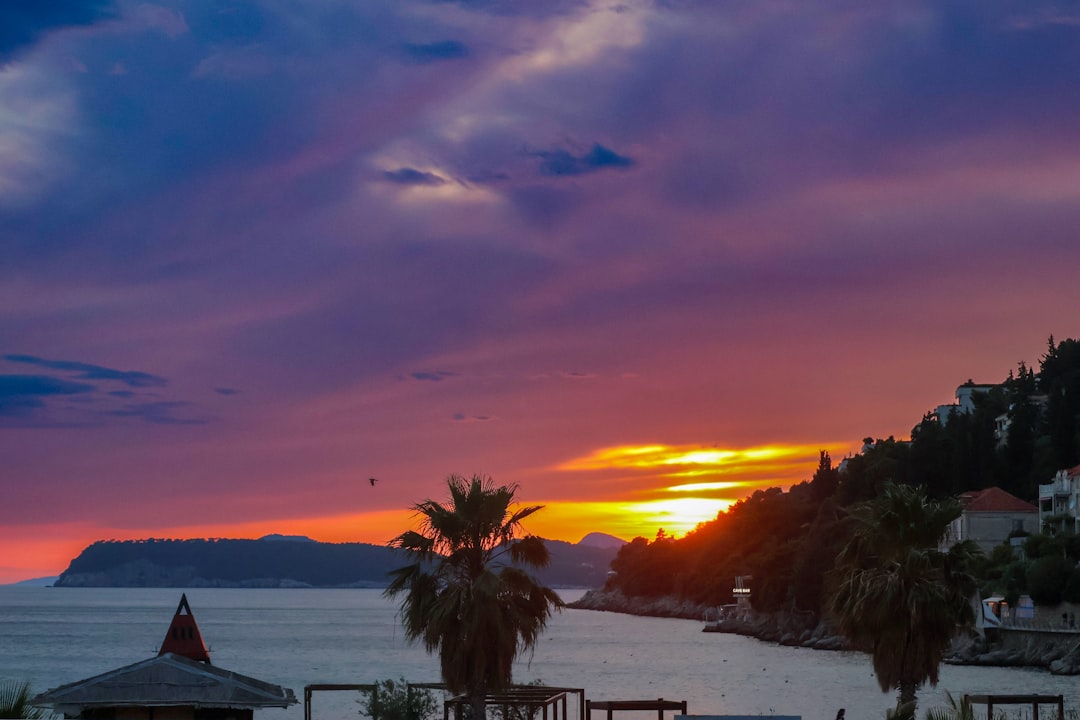 Oia a Santorini: el atardecer en la caldera - Unnamed Road | Secret World Trip Planner