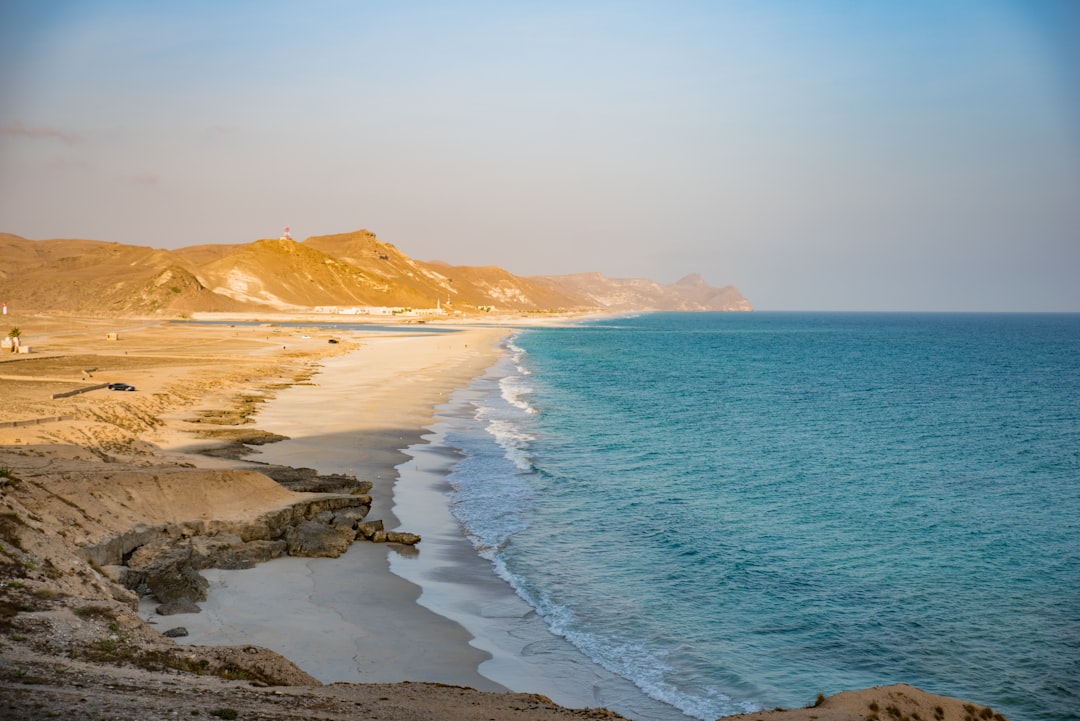Scopri Jabal Saffan: la montagna nascosta dell'Oman - Ras al Hadd | Secret World Trip Planner
