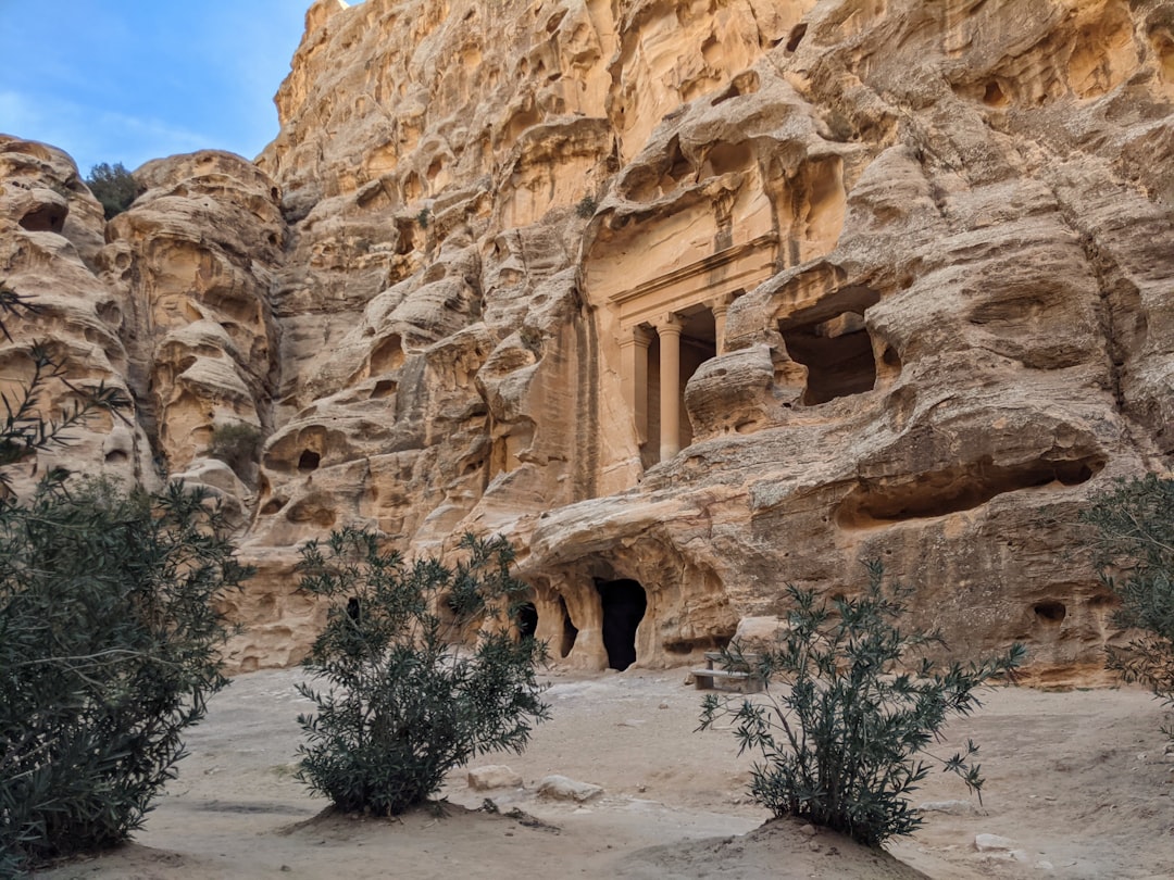 Entdecken Sie Jibal Khushaym Matruk: ein Naturjuwel in Jordanien