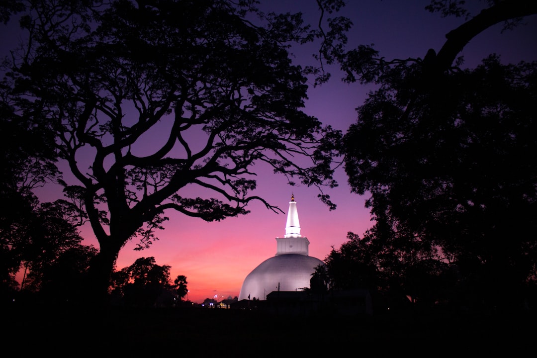 Descubre Bothale Walawwa: Historia y Belleza de Sri Lanka - Bothale Ihalagama | Secret World Trip Planner