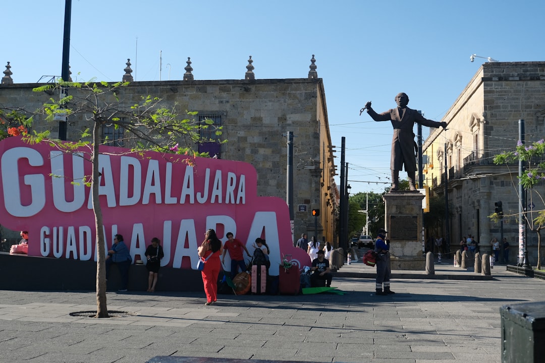 Statue de Che Guevara à Santa Clara : guide complet - C26V+Q82 | Secret World Trip Planner