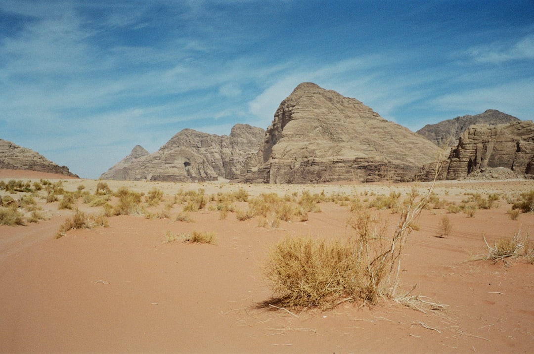 Wadi Rum: atardeceres rojos en el desierto de piedra - Wadi Rum Village | Secret World Trip Planner