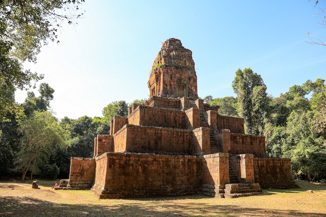 Independence Monument of Kep: History and Significance — Krong Kaeb