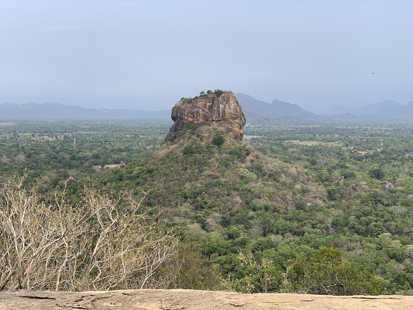 Découvrez Lion Rock : un trésor naturel du Sri Lanka - Sigiriya | Secret World Trip Planner