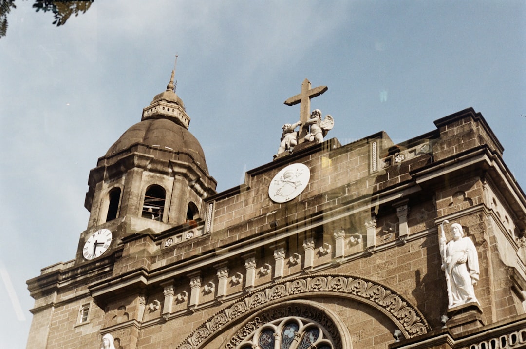 Découvrez l'Église du Christ à Manille : un trésor culturel - Manila | Secret World Trip Planner