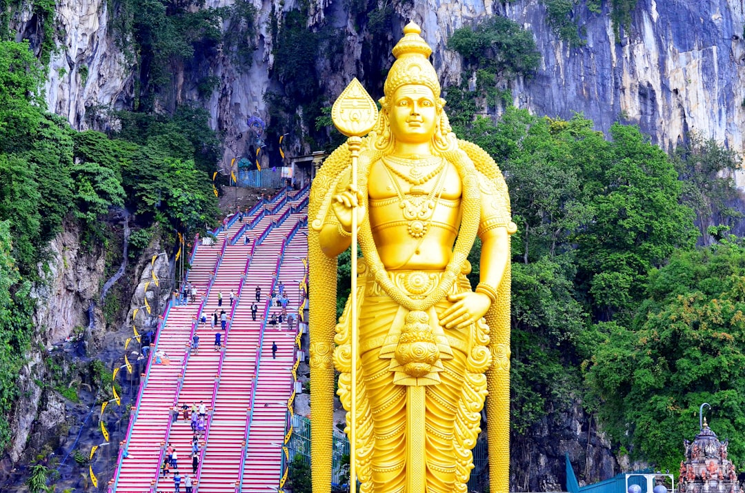 Découvrez le Charme du Temple Hindou en Malaisie - Tanjung Rambutan | Secret World Trip Planner