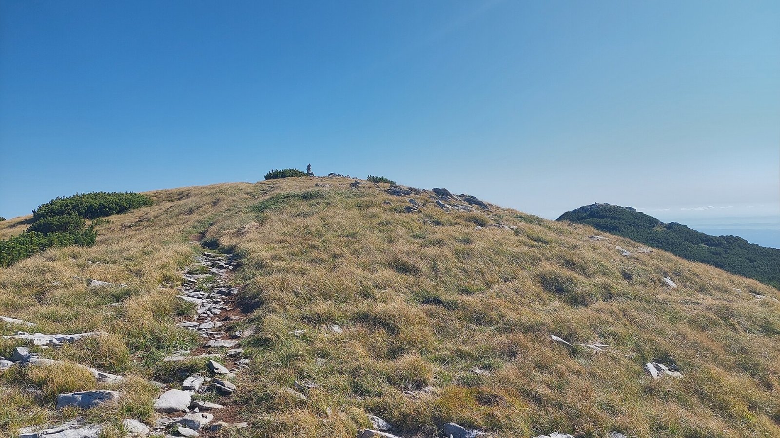 Descubre Vaganski vrh: la cima más alta de Croacia - Kukljić | Secret World Trip Planner