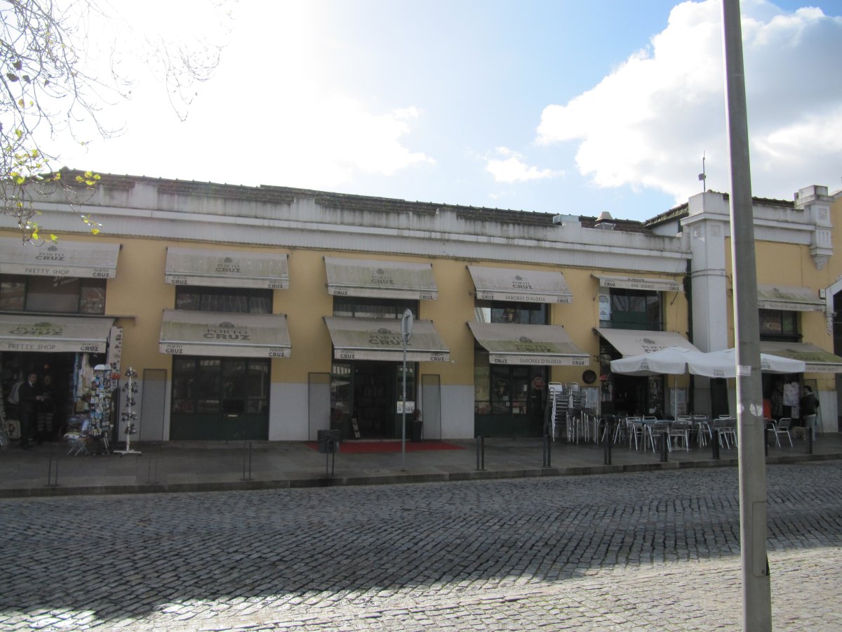 Mercado Beira-Rio: el mercado histórico del Douro - Av. de Ramos Pinto 148 | Secret World Trip Planner