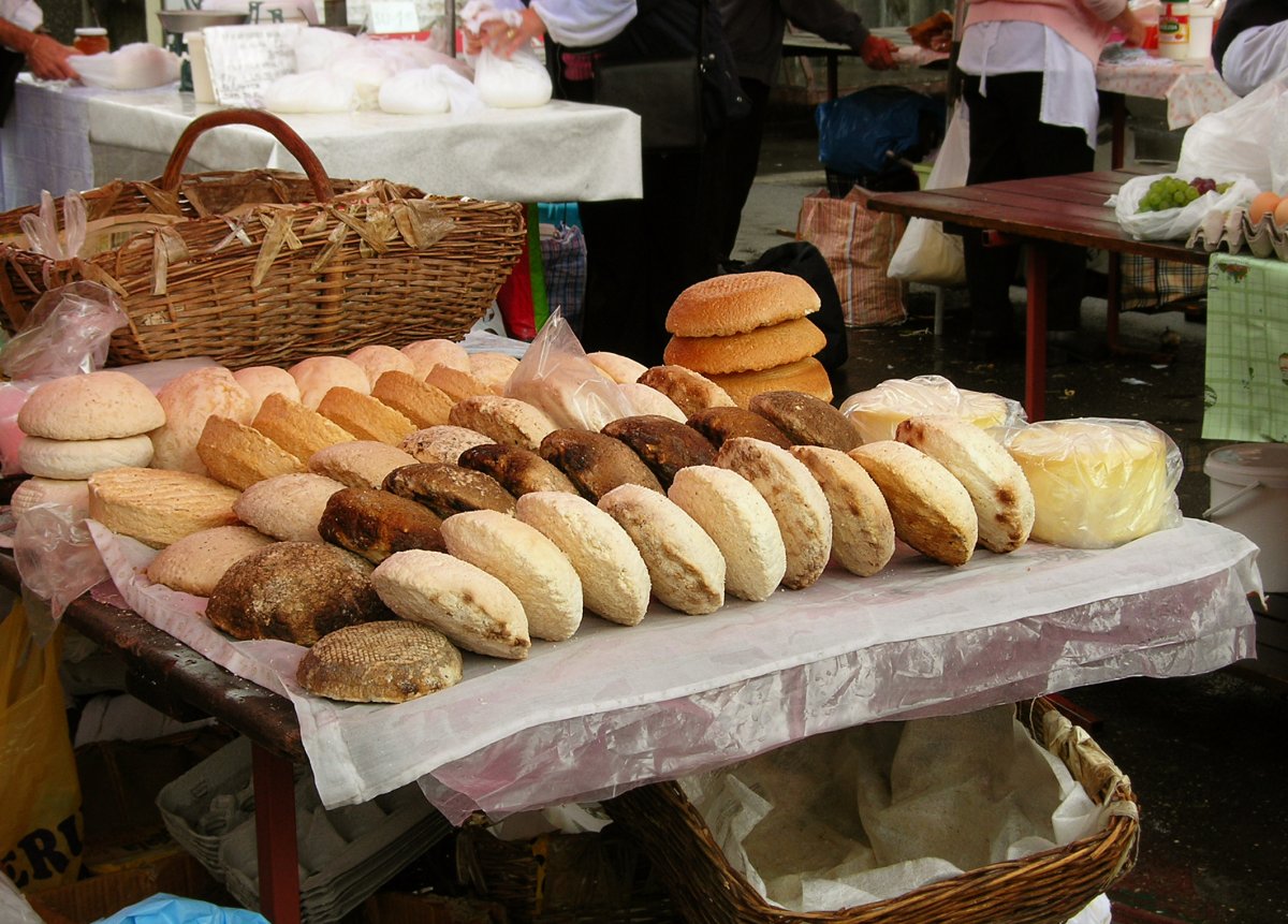 Marché Dolac Zagreb : le cœur vibrant de la ville haute - 10000 | Secret World Trip Planner