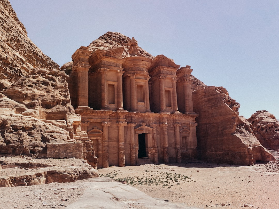 Piccola Petra: il gioiello nascosto dei Nabatei - 9CFX+MV2 | Secret World Trip Planner
